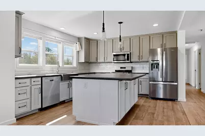 4 Baxter Boulevard, Biddeford, ME 04005 - Photo 17