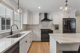 14 Maneta Dr, Saco, ME 04072 - Photo 17