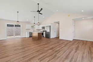 12 Hillside Dr, Raymond, ME 04071 - Photo 7