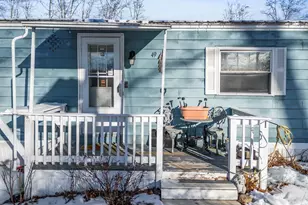 49 Sandalwood Cir, Kittery, ME 03904 - Photo 3