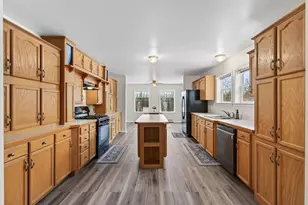 113 Turkey Ln, Livermore, ME 04253 - Photo 11