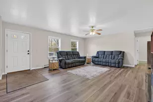 113 Turkey Ln, Livermore, ME 04253 - Photo 25