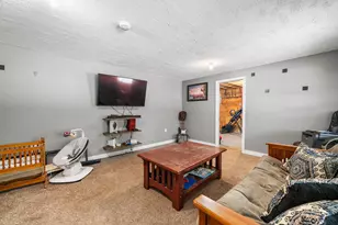 1090 Middle Rd, Waterboro, ME 04061 - Photo 41