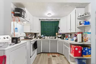 942 Lisbon St, Lewiston, ME 04240 - Photo 31