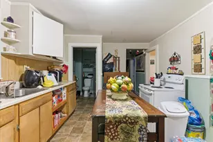 942 Lisbon St, Lewiston, ME 04240 - Photo 21