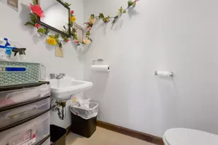 913 Essex St, Bangor, ME 04401 - Photo 47