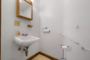 913 Essex St, Bangor, ME 04401 - Photo 29