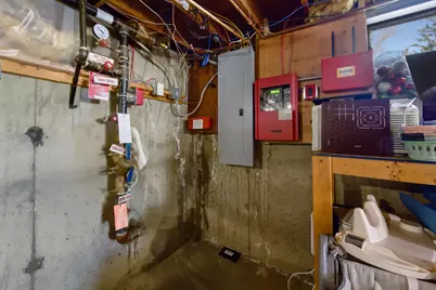 913 Essex Street, Bangor, ME 04401 - Photo 71