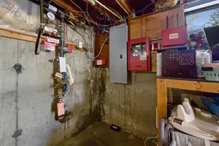 913 Essex St, Bangor, ME 04401 - Photo 71