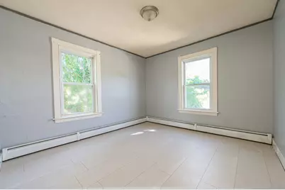 425 Cumberland Street, Rumford, ME 04276 - Photo 5