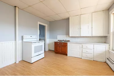 425 Cumberland Street, Rumford, ME 04276 - Photo 3