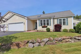 122 Chickadee Ln, Bangor, ME 04401 - Photo 1
