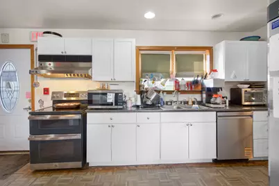 913 Essex Street, Bangor, ME 04401 - Photo 17