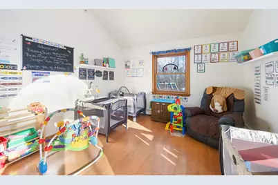 913 Essex Street, Bangor, ME 04401 - Photo 13