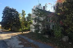 11 Pine St, Mechanic Falls, ME 04256 - Photo 3