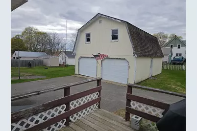 22 Pine Street, East Millinocket, ME 04430 - Photo 27