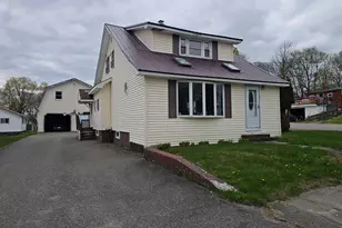 22 Pine St, East Millinocket, ME 04430 - Photo 25