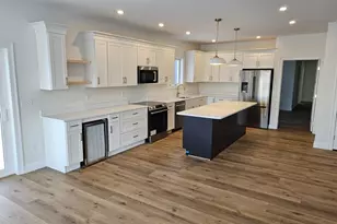 611 South St, Biddeford, ME 04005 - Photo 3