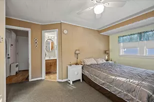 22 Wesley Ave, Old Orchard Beach, ME 04064 - Photo 15