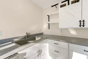 134 - 136 Sawyer St, South Portland, ME 04106 - Photo 17