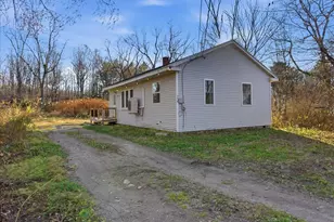 394 Highland Ave, Gardiner, ME 04345 - Photo 11