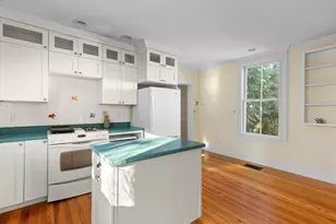 27 Court St, Belfast, ME 04915 - Photo 21