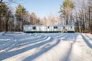 22 Hardwood Ln, Fairfield, ME 04937 - Photo 5