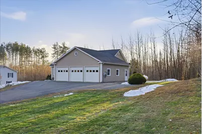 81 Crescent Street, Skowhegan, ME 04976 - Photo 3