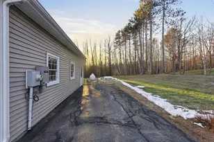 81 Crescent St, Skowhegan, ME 04976 - Photo 45