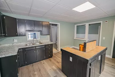 5 Front Street, Mexico, ME 04257 - Photo 3