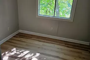 7 Pleasant St, Mexico, ME 04257 - Photo 11