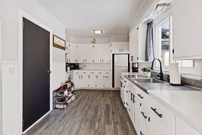 84 Bray Avenue, Fairfield, ME 04937 - Photo 7