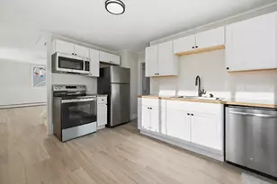 32 Abbott St, Waterville, ME 04901 - Photo 3