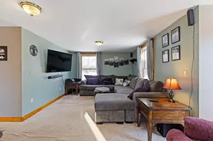 137 Middle Rd, Fairfield, ME 04937 - Photo 15