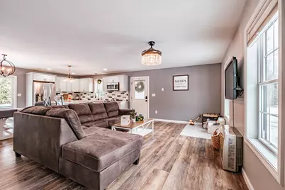 13 Silver Way, Oxford, ME 04270 - Photo 3