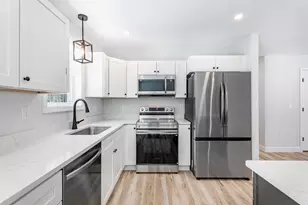 240 Leisure Ln, Limerick, ME 04048 - Photo 7