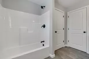 10 Cowbell Dr, Gorham, ME 04038 - Photo 17