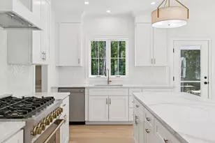 8 Statler Ln, Freeport, ME 04032 - Photo 5