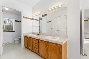 99 South St, Rockport, ME 04856 - Photo 9