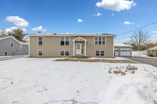 18 Plymouth Dr, Biddeford, ME 04005 - Photo 1