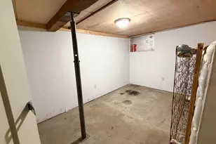 10 Lindsay St, Lincoln, ME 04457 - Photo 11