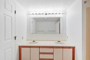 215 E Grand Ave, Old Orchard Beach, ME 04064 - Photo 23