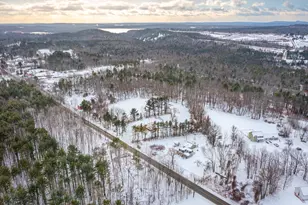 726 W Auburn Rd, Auburn, ME 04210 - Photo 3