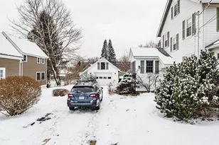 66 Washington St, Camden, ME 04843 - Photo 21