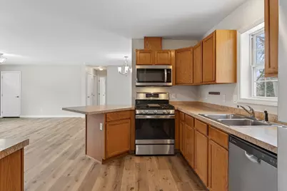 30 Elliott Avenue, Lewiston, ME 04240 - Photo 11