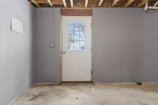 30 Elliott Ave, Lewiston, ME 04240 - Photo 33