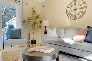 17 Arnold Rd, Freeport, ME 04032 - Photo 7