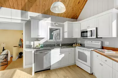 17 Arnold Road, Freeport, ME 04032 - Photo 9