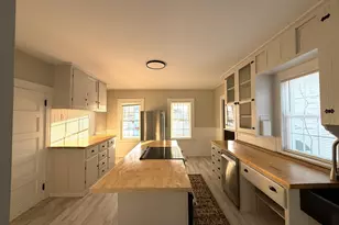 12 Bowdoin St, Houlton, ME 04730 - Photo 9