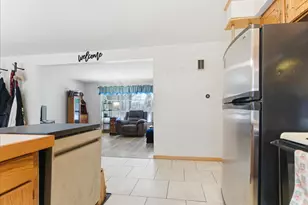 29 McArthur Ave, Lewiston, ME 04240 - Photo 11